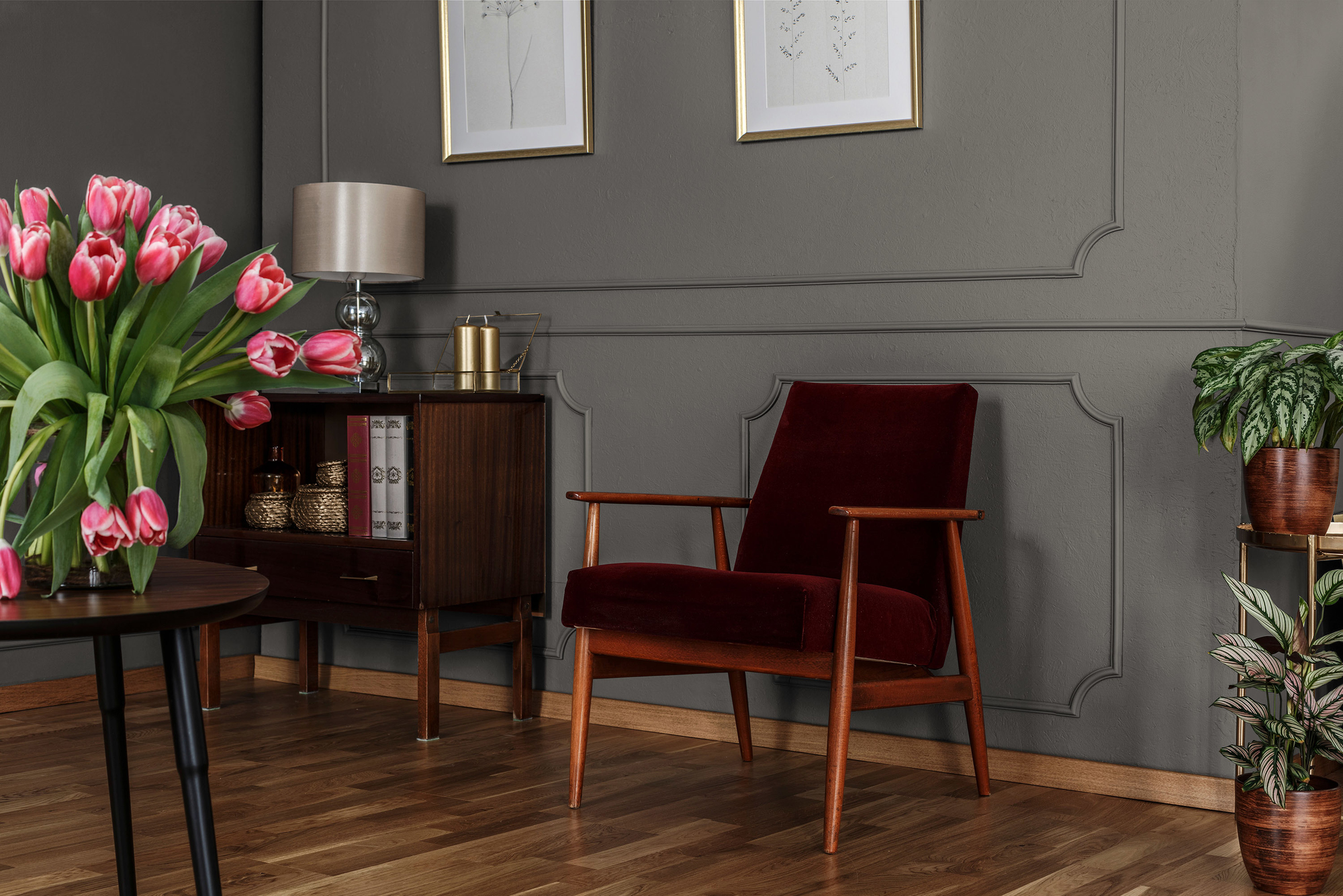 Photo numéro 2 d'une pièce avec un mur peint avec la peinture  Puro gris creamy grey  - c1012