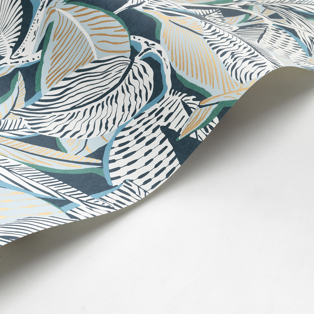 Papier peint Feuillage Riviera bleu paon - Méditerranée de Casadéco | Réf. MEDI87417785