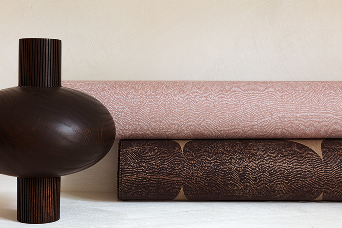 Papier peint Vase Ethnique Hemia marron métallisé - Terra de Masureel | Réf. MAS-TER204