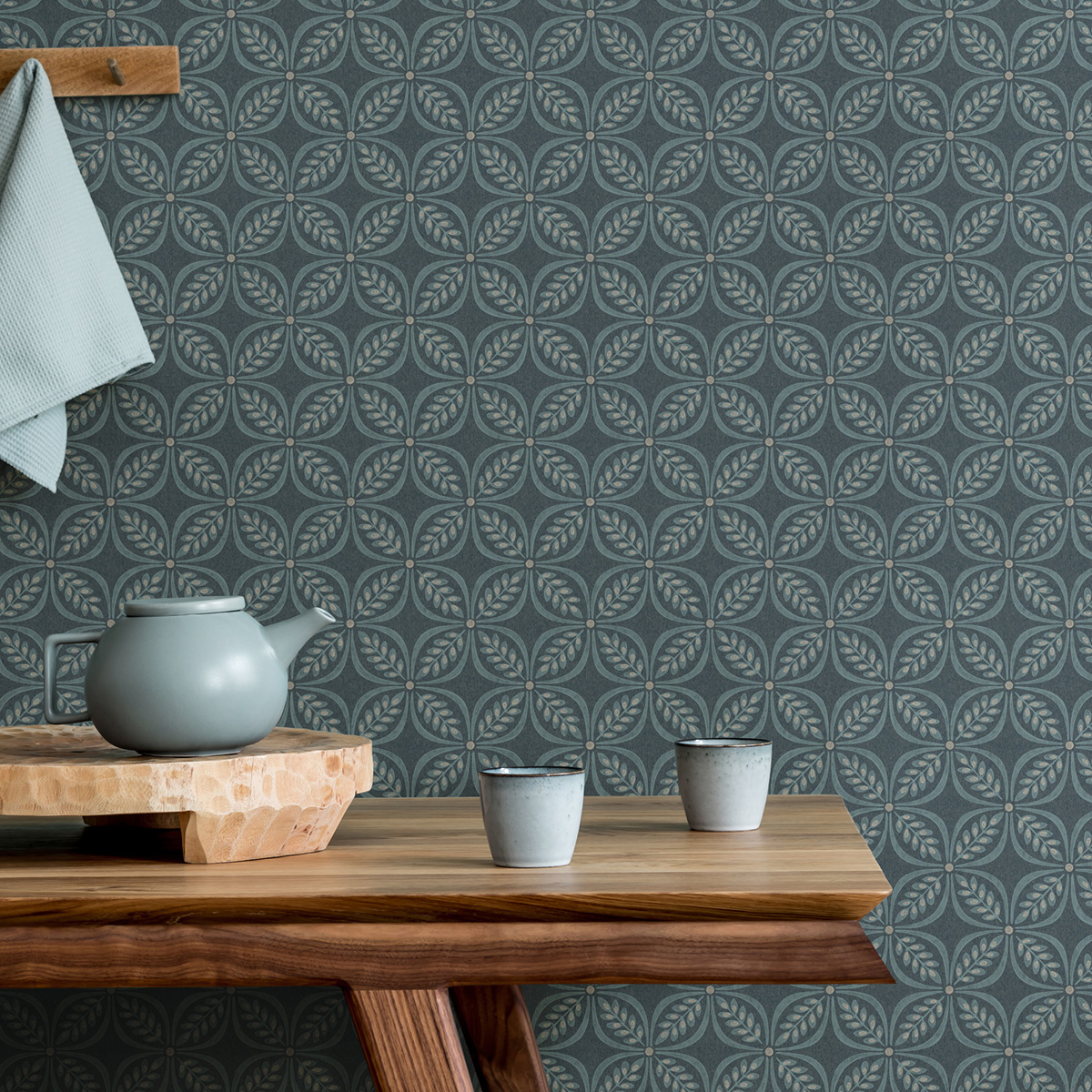 Papier peint Pétales Trellis Morgrove bleu - Beaux Arts de Lutèce AMB1| Réf. LTC-M1834