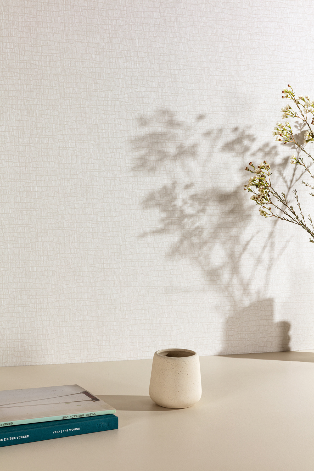 Papier peint Faux Uni Trait gris perle métallisé - Mysa de Masureel | Réf. MAS-YSA404