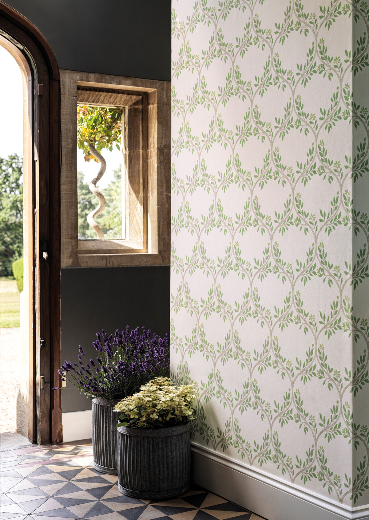 Papier peint Treillis Arber vert - Signature de Nina Campbell | Réf. OSB-NCW4495-01