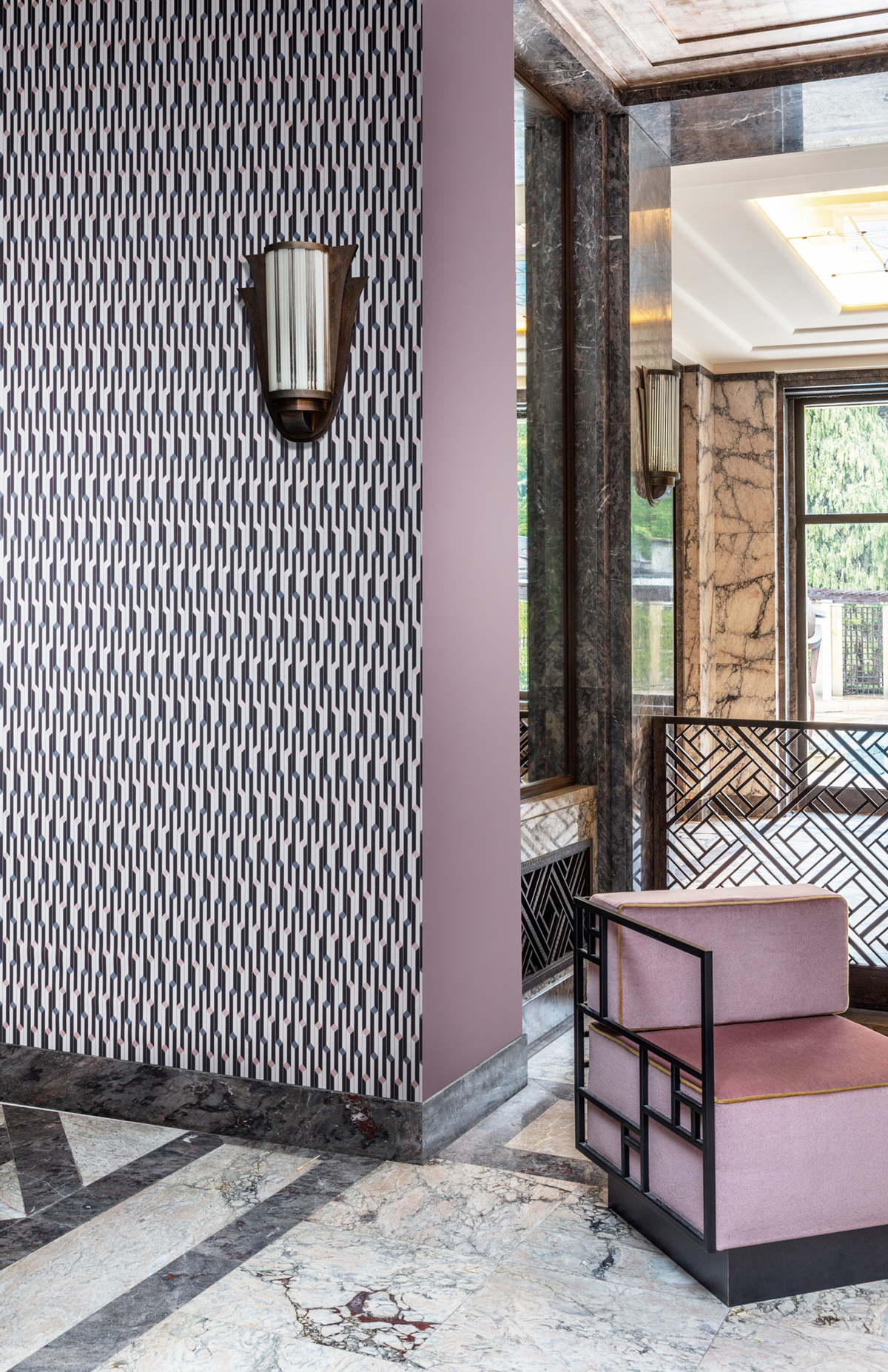 Papier peint Barre Géométrique Suzanne rose métallisé - Folies de Masureel | Réf. MAS-FOL503