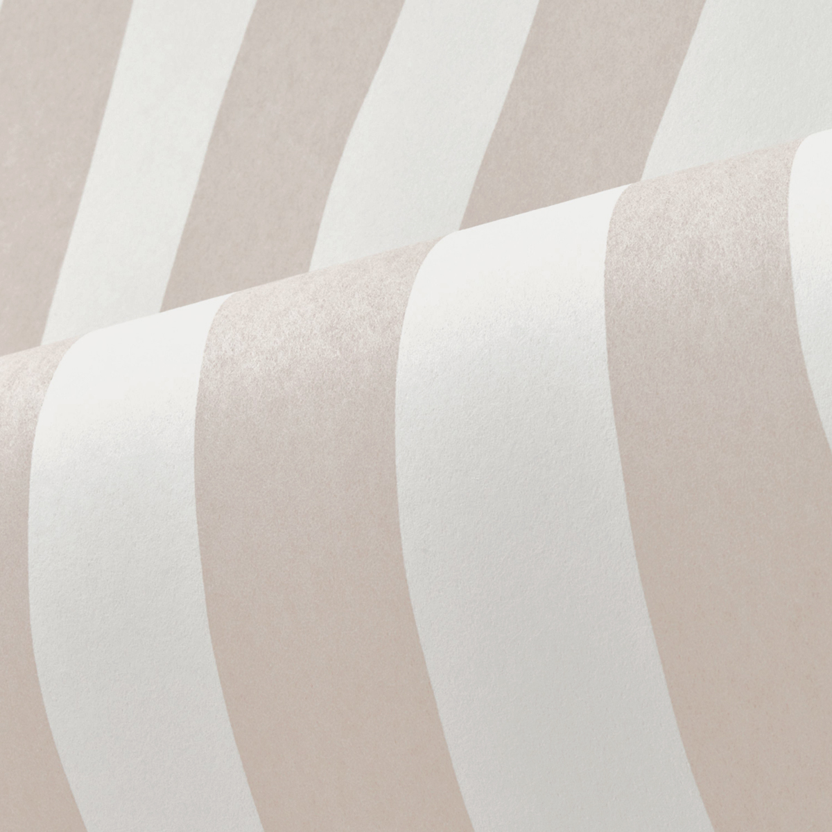 Papier peint Rayure Zèbre Sundae grège clair - L'Ile aux Oiseaux de Casamance | Réf. CAS-75913058