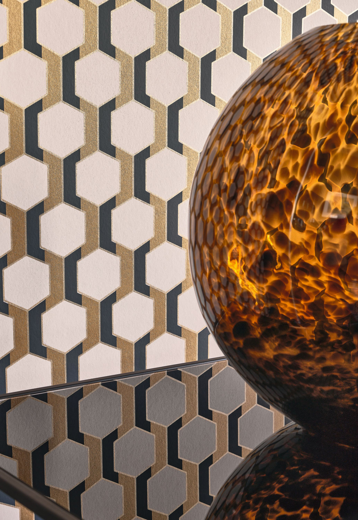 Papier peint Art Déco Hamilton doré bleu nuit - Derby de Casadéco AMB3 | Réf. DERB89302640