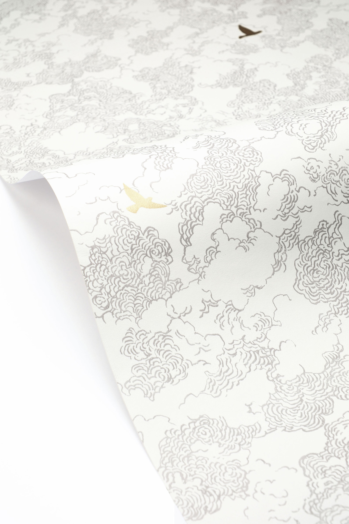Papier peint Nuages Golden Flight gris doré - Moonlight 3 de Casélio ZOOM | Réf. MNL3107090961
