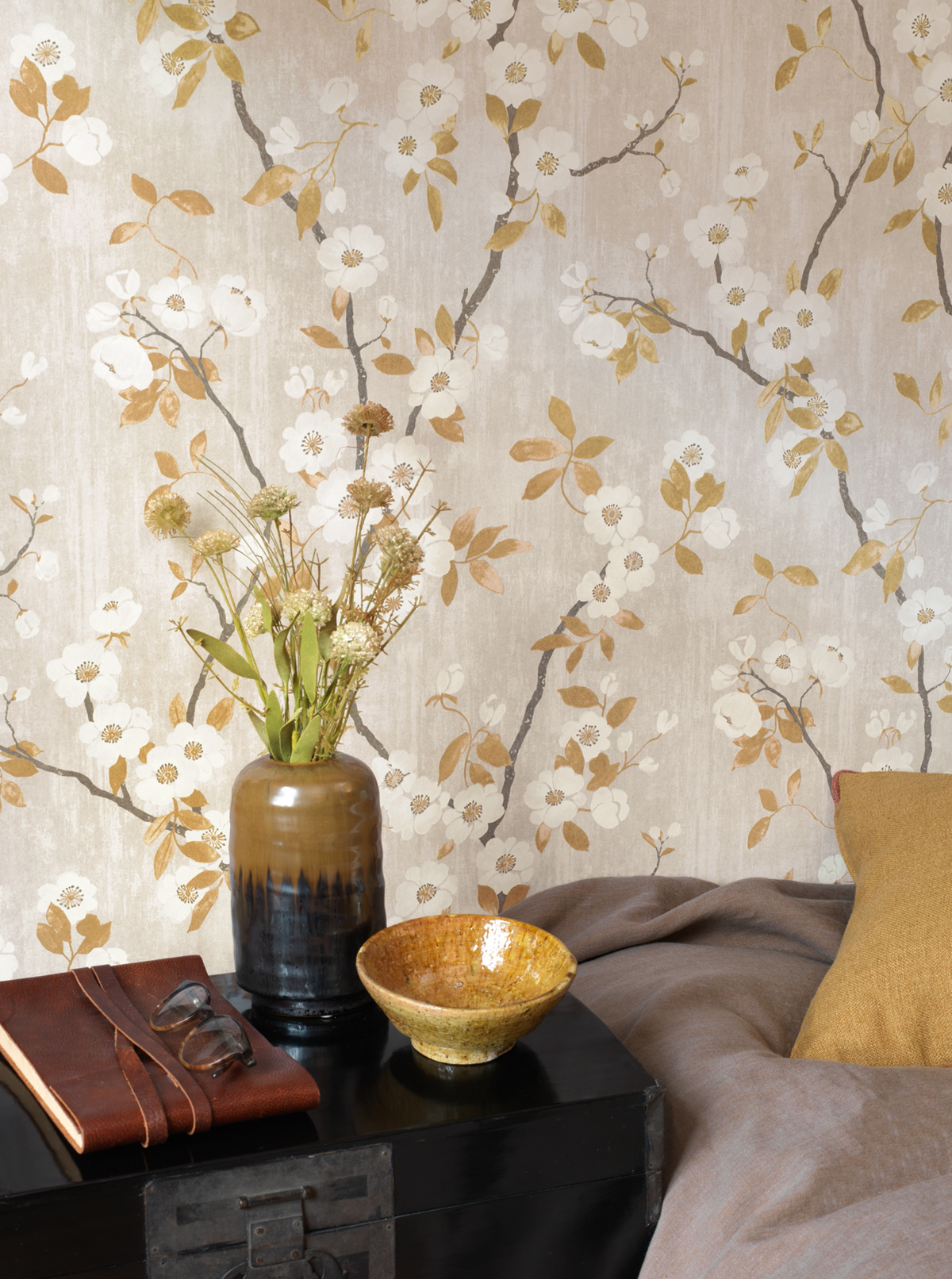 Papier peint Floral Spring Flower gris/beige - Delicacy de Casadéco AMB | Réf. DELY85392327