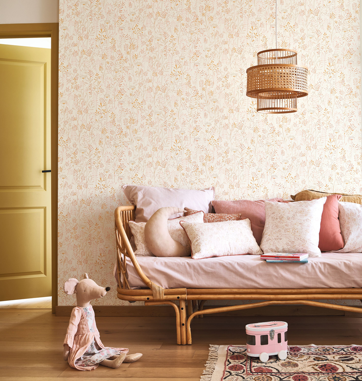 Papier peint Feuillage Enfantin rose nude - Once Upon A Time de Casadéco | Réf. OUAT88324630