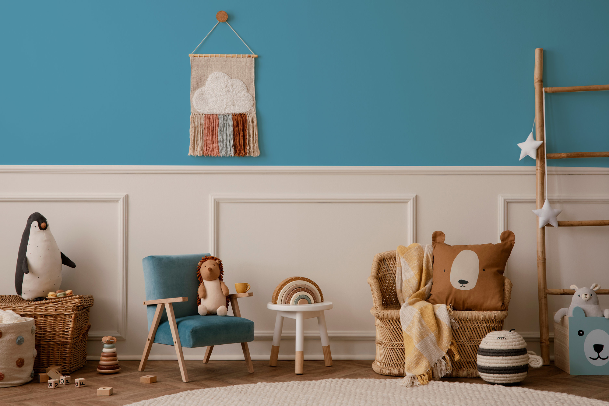 Photo numéro 2 d'une pièce avec un mur peint avec la peinture  Puro bleu ocean blue - c3002