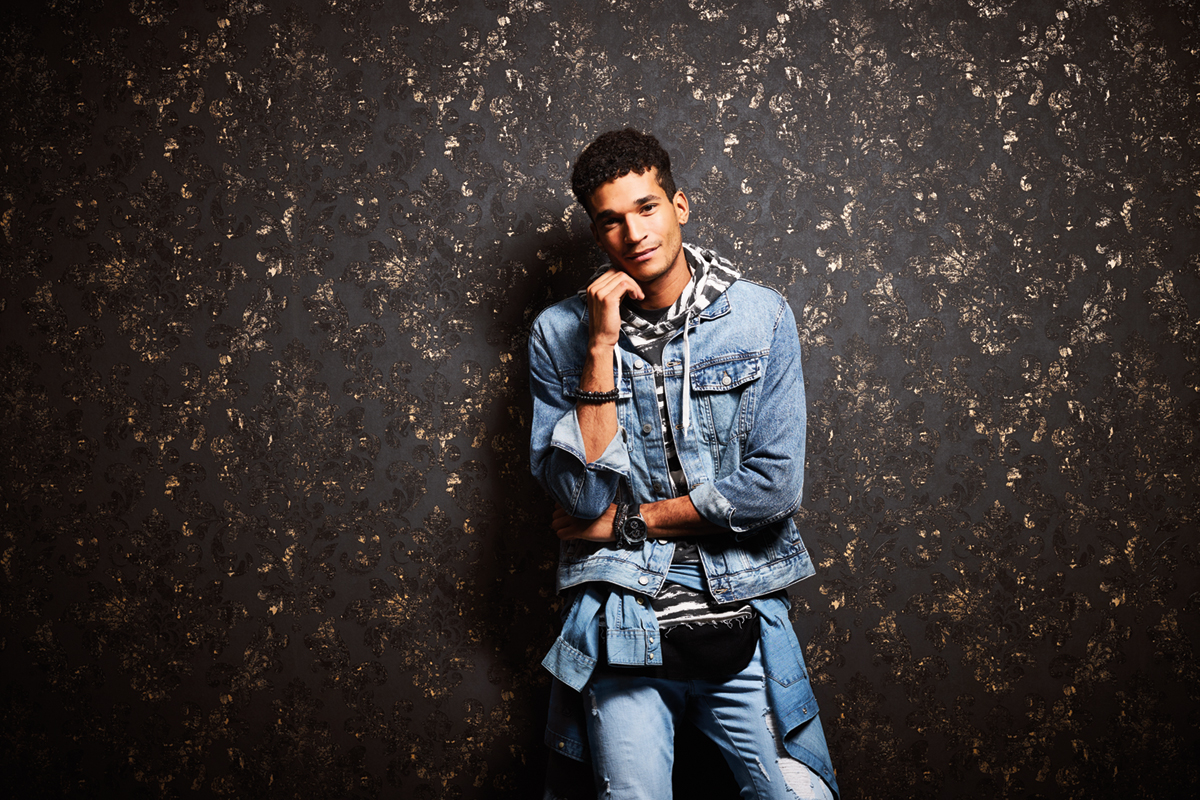 Papier Peint Baroque Fleur de Lys noir doré - New Studio 2.0 Ed. II de AS Création AMB | Réf. SP15350