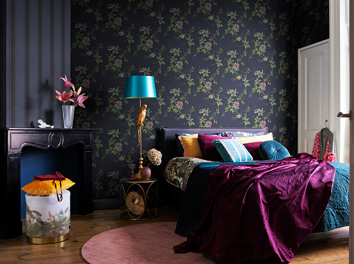 Papier peint Fleur Passiflore bleu nuit - Lovy de Lutèce AMB | Réf. LTC-LOV901