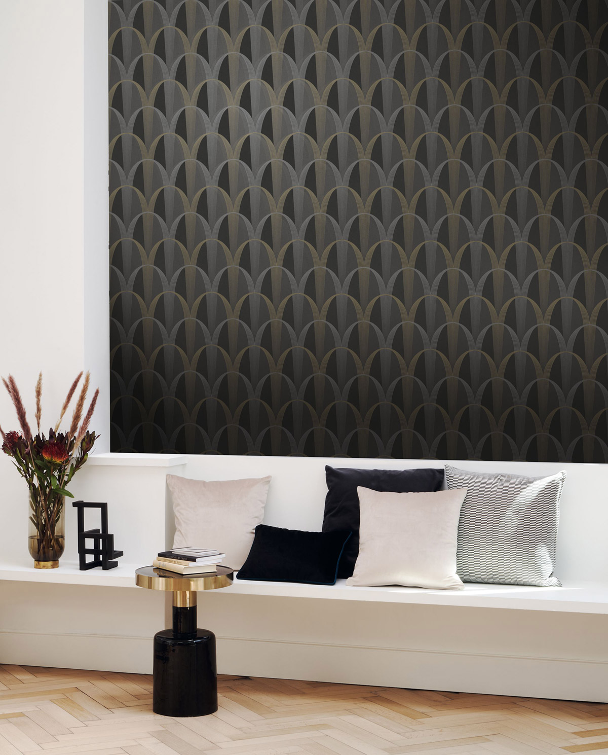 Papier peint Arche Entrée des Artistes fusain doré - Années Folles de Casadéco | Réf. ANFO201049132