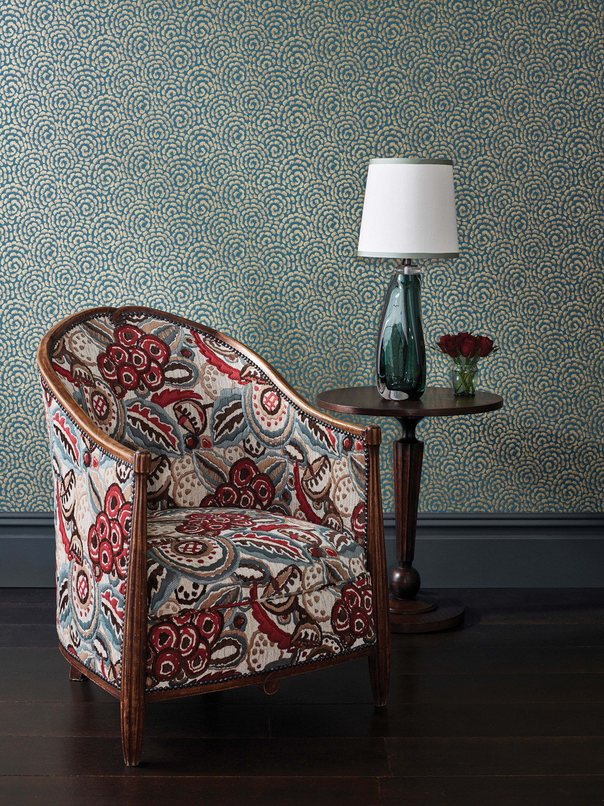 Papier peint Fleurs Kingsley bleu canard doré - Ashdown de Nina Campbell | Réf. OSB-NCW4395-01