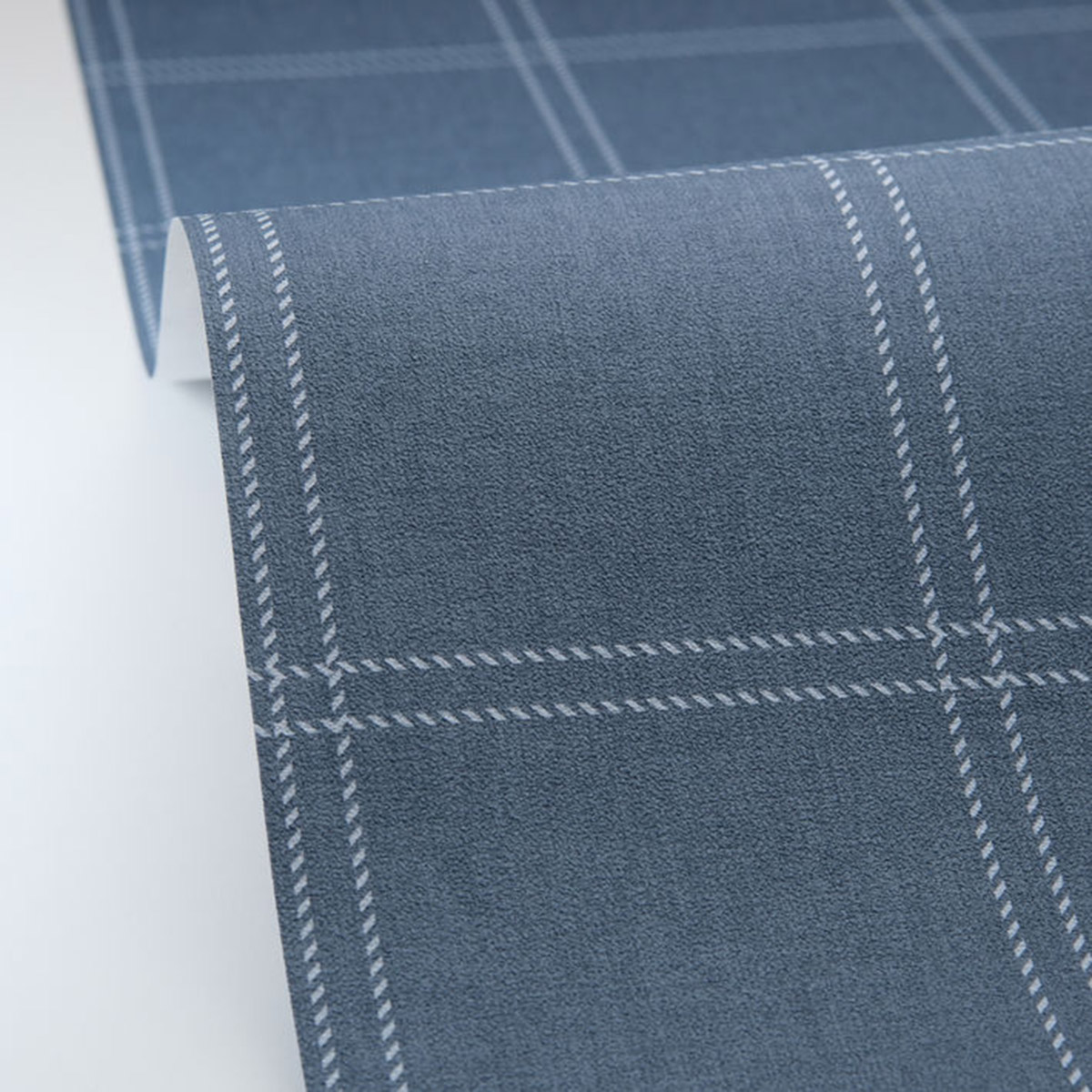Papier peint Tartan Lines bleu jean - Line Up de Casélio AMBV | Réf. LNP106756060