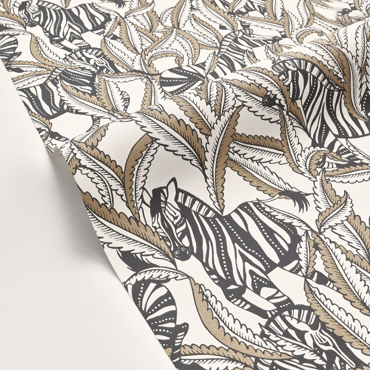 Papier peint Zèbre Hiding blanc noir doré - Moonlight 2 de Casélio AMBV | Réf. MLGT104299988