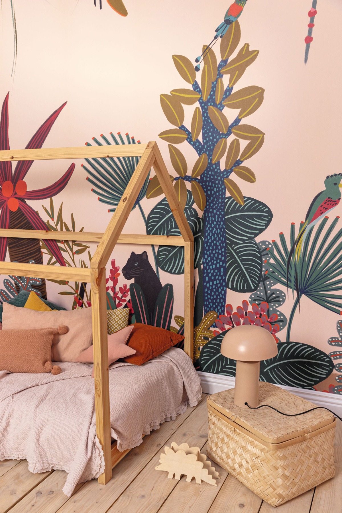 Papier peint panoramique Jungle Enfant Lara multicolore L - Let's Go Girls! de Casélio AMB2 | Réf. LGG104494703