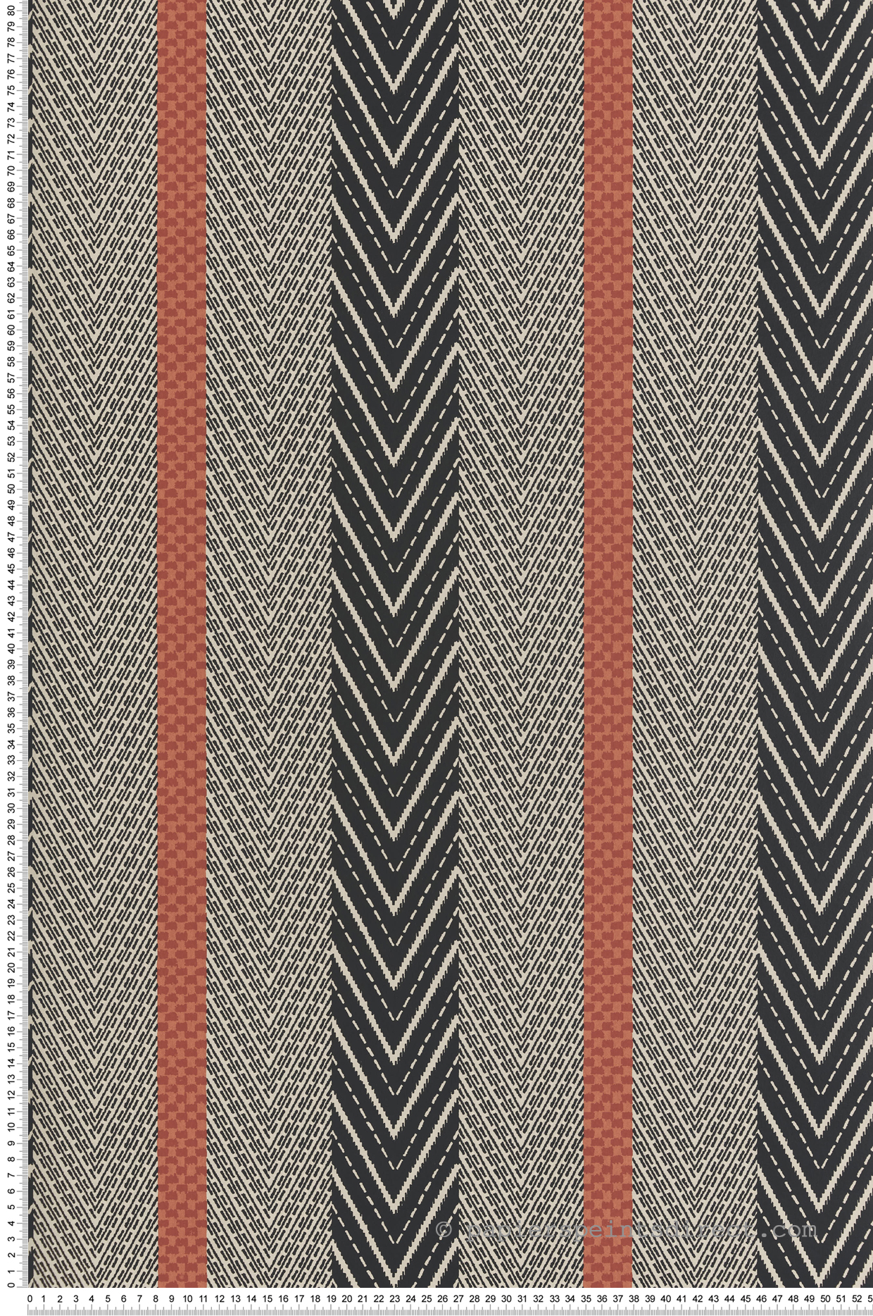 Papier peint Rayure Chevron Sagitta noir terracotta - Irisa d'Osborne & Little | Réf. OSB-W7856-01