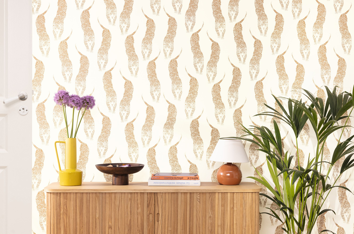 Papier peint Panthera Sauvage doré - Stay Wild de Casélio AMB3 | Réf. WILD104920281