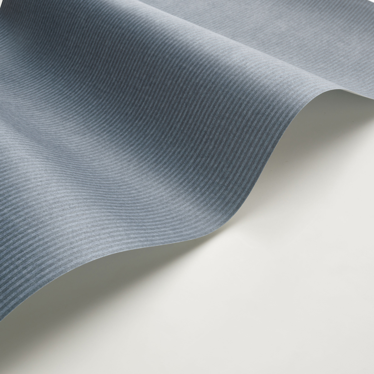 Papier peint Fines Rayures Papier Kraft bleu pétrole - Papercraft de Casadéco AMBV | Réf. PAPC89656506