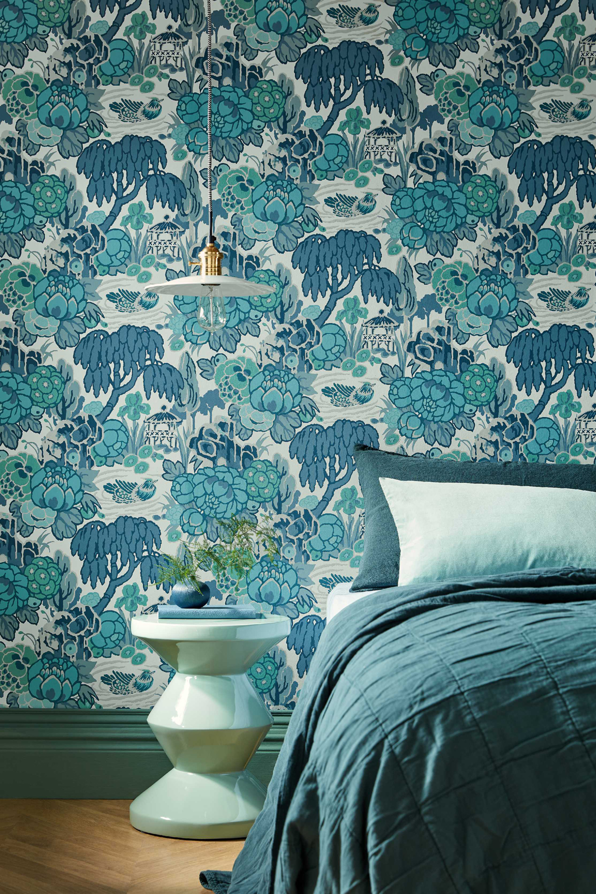 Papier peint Jardin Aquatique Mandarin bleu vert d'eau - V&A Decorative Papers d'Initiales | Réf. INI-31116901