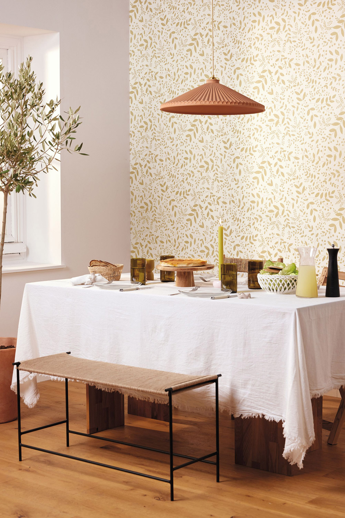 Papier peint Branchage Sympathy blanc doré - Green Life 2 de Casélio | Réf. GNL2105340212