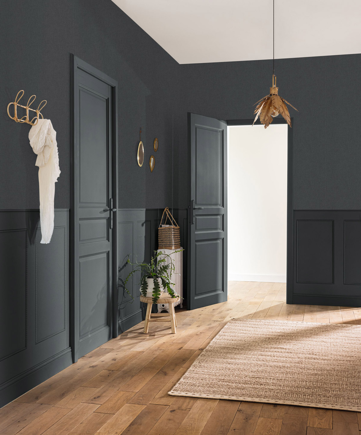 Papier peint Soubassement Moulure S noir - Reliefs de AMB2 | Réf. RLF106359098