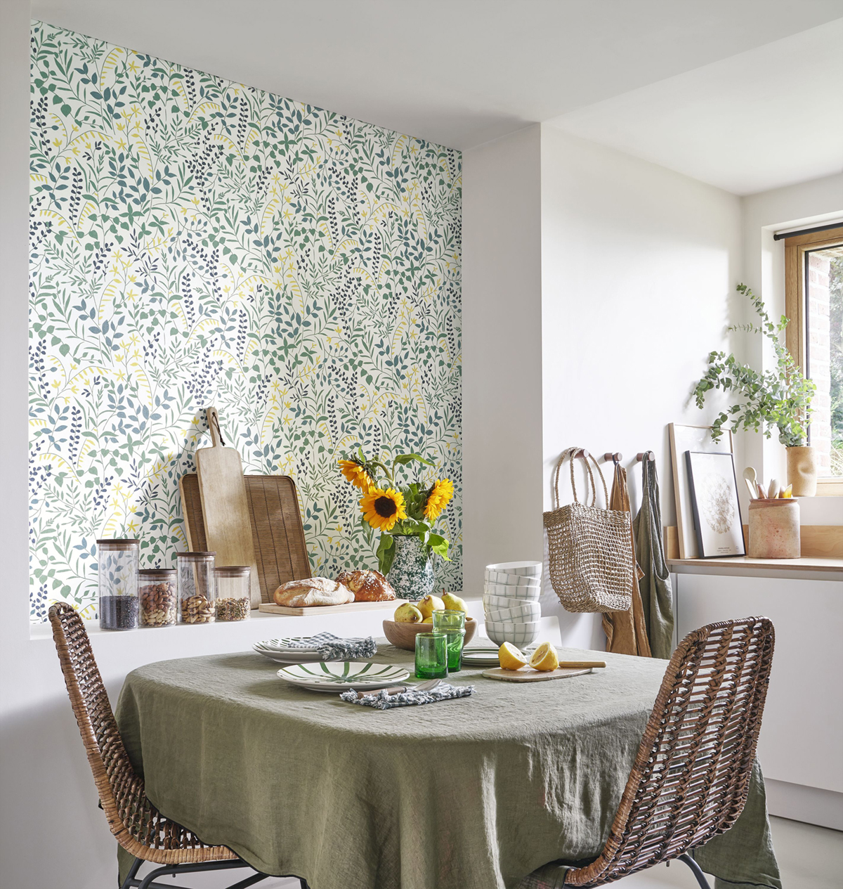 Papier peint Branche Scandinave Bastide bleu anis - Echappée Belle de Casadéco | Réf. ECHA89836424