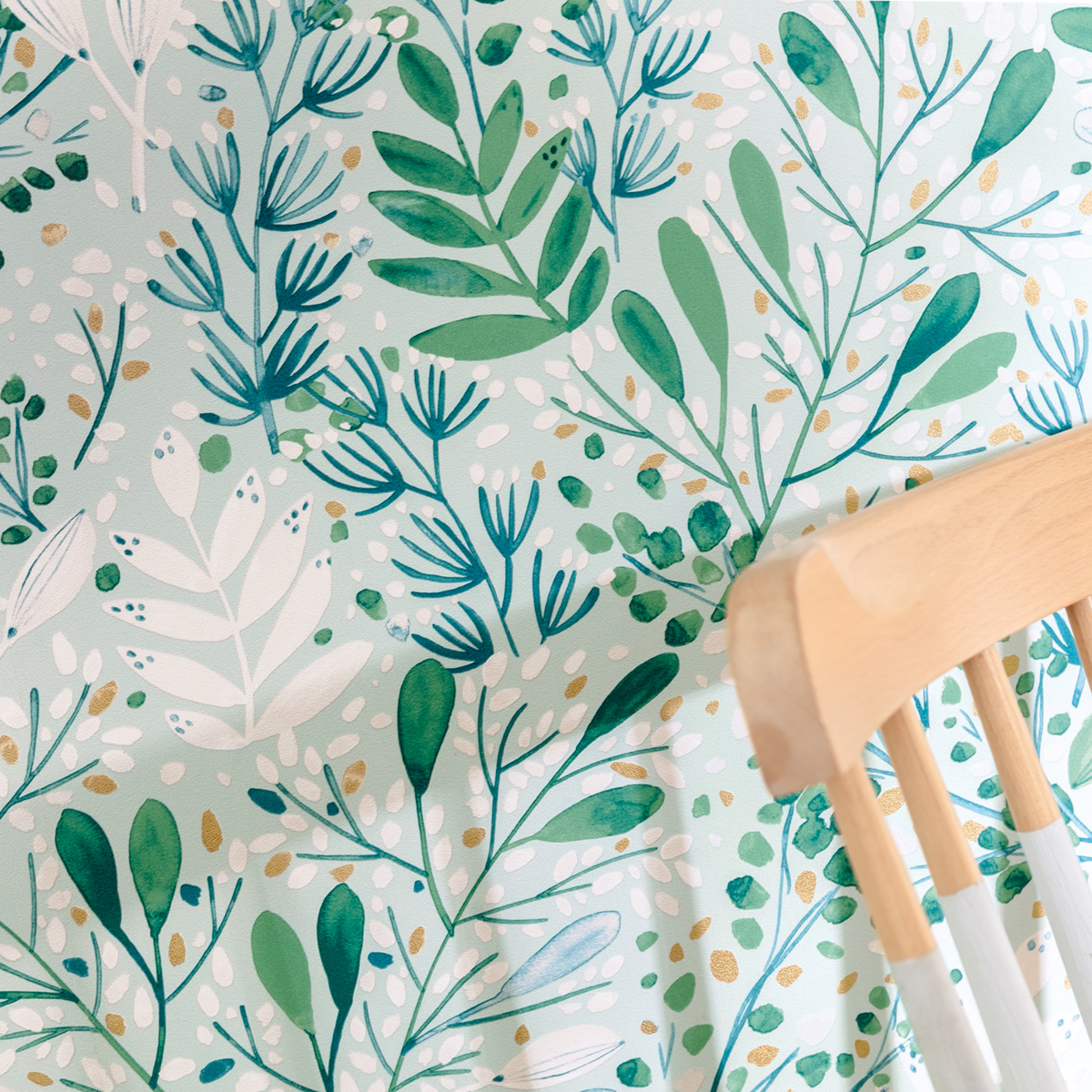 Papier peint feuilles Joy Vert/Bleu givré/Doré  - Green Life de Casélio AMB2 | Réf. GNL101697672