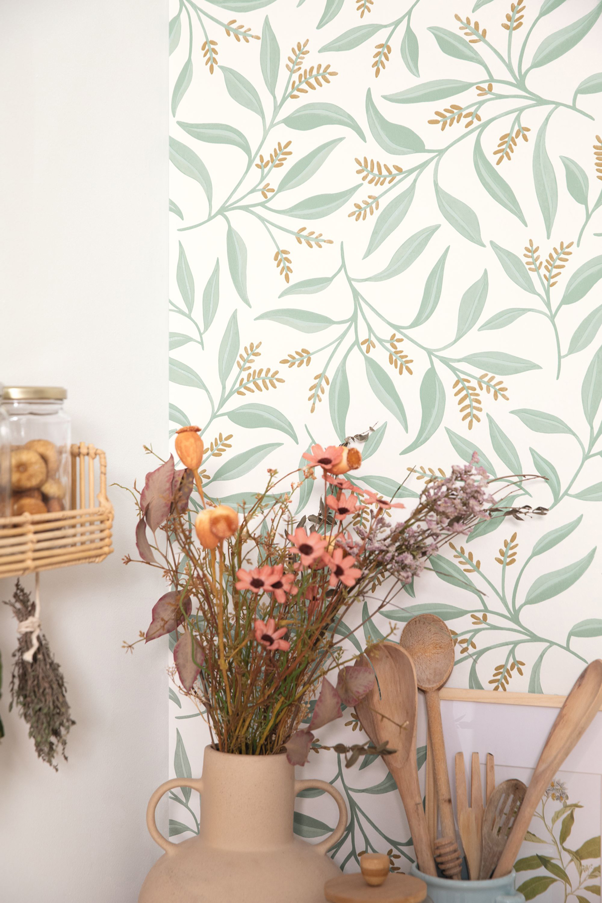 Papier peint Feuille Grasse vert d'eau blanc - Green & Co de Casélio AMB2 | Réf. GCO103880748