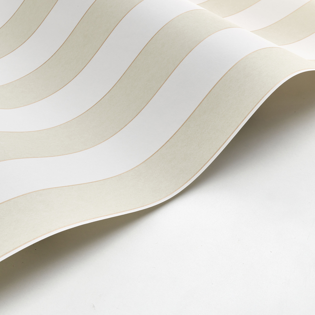 Papier peint Rayure Chic Louise vert doré - Les Rayures de Casadéco AMBV | Réf. RAYS28887302