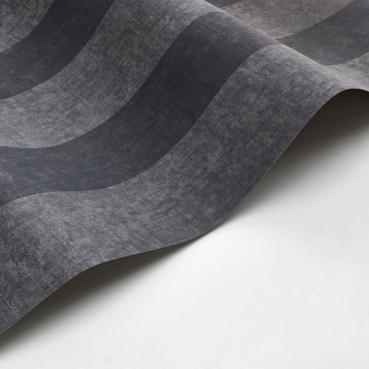 Papier peint Rayure Majestic noir - Les Rayures de Casadéco | Réf. RAYS26389102