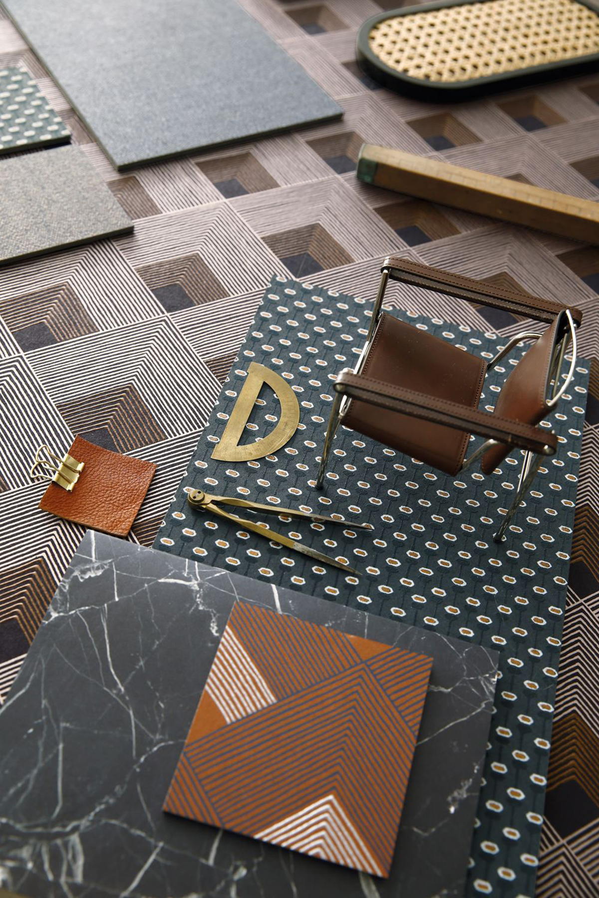 Papier peint motifs Chic Montjoie Marine - Misura de Casamance AMB3 | Réf. CAS-74460714