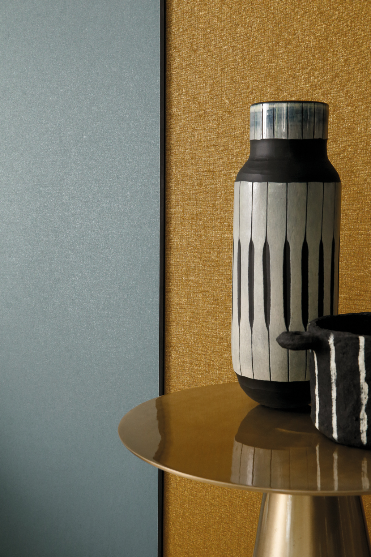 Papier peint Faux Uni Aleph vert d'eau - Delta de Casamance AMB | Réf. CAS-B72120980