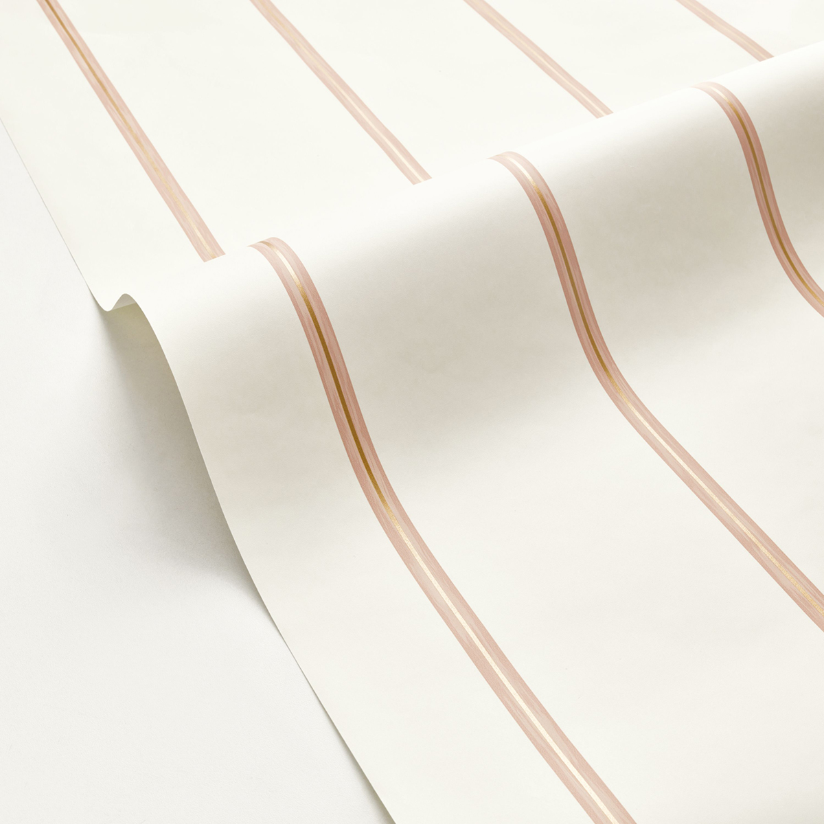 Papier peint Rayure Verticale Sunny vieux rose doré - Happy Therapy de Casélio | Réf. HTH104090483