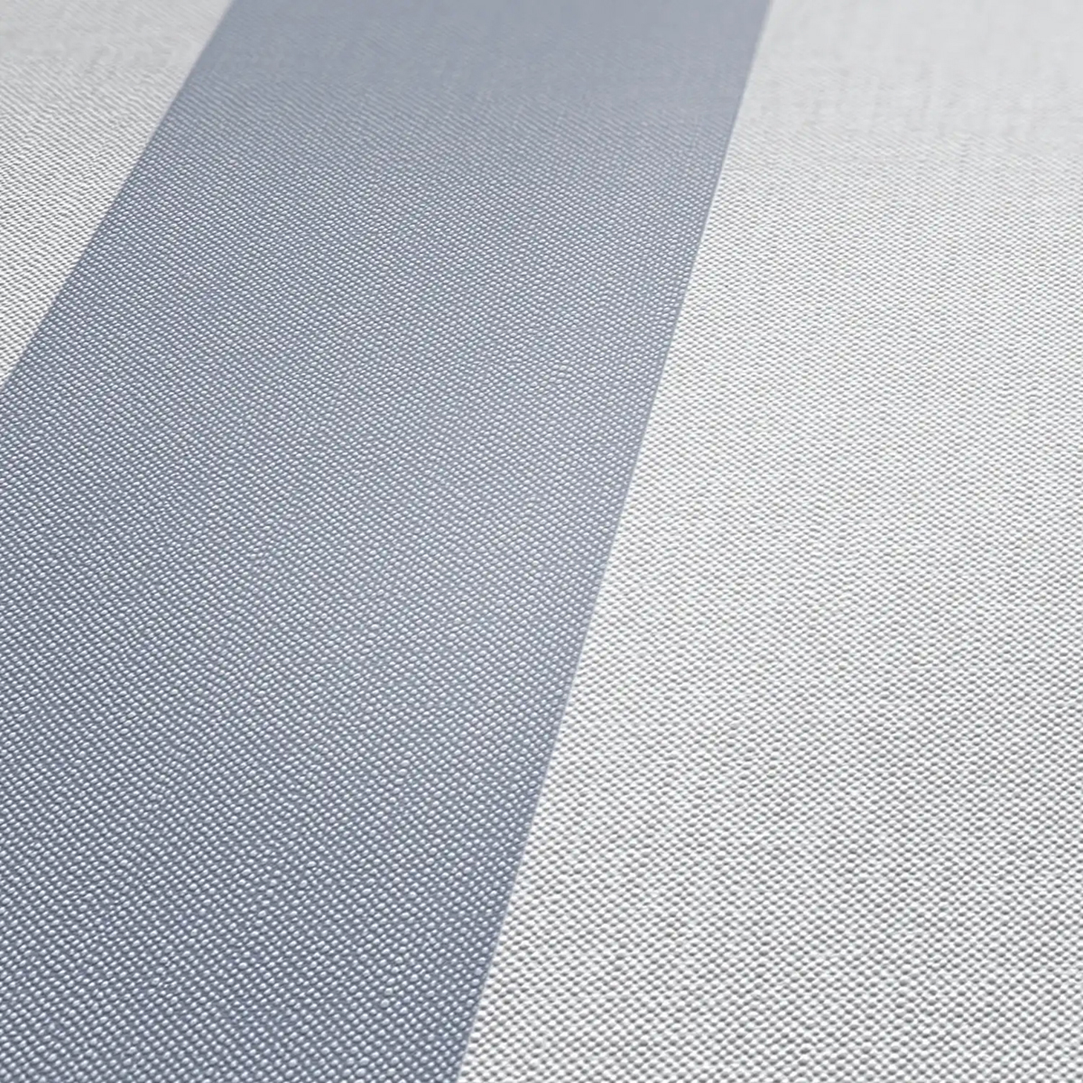 Papier peint Rayure Verticale bleu fumée - Pure Elegance d'A.S. Création AMBZ | Réf. AS-397935