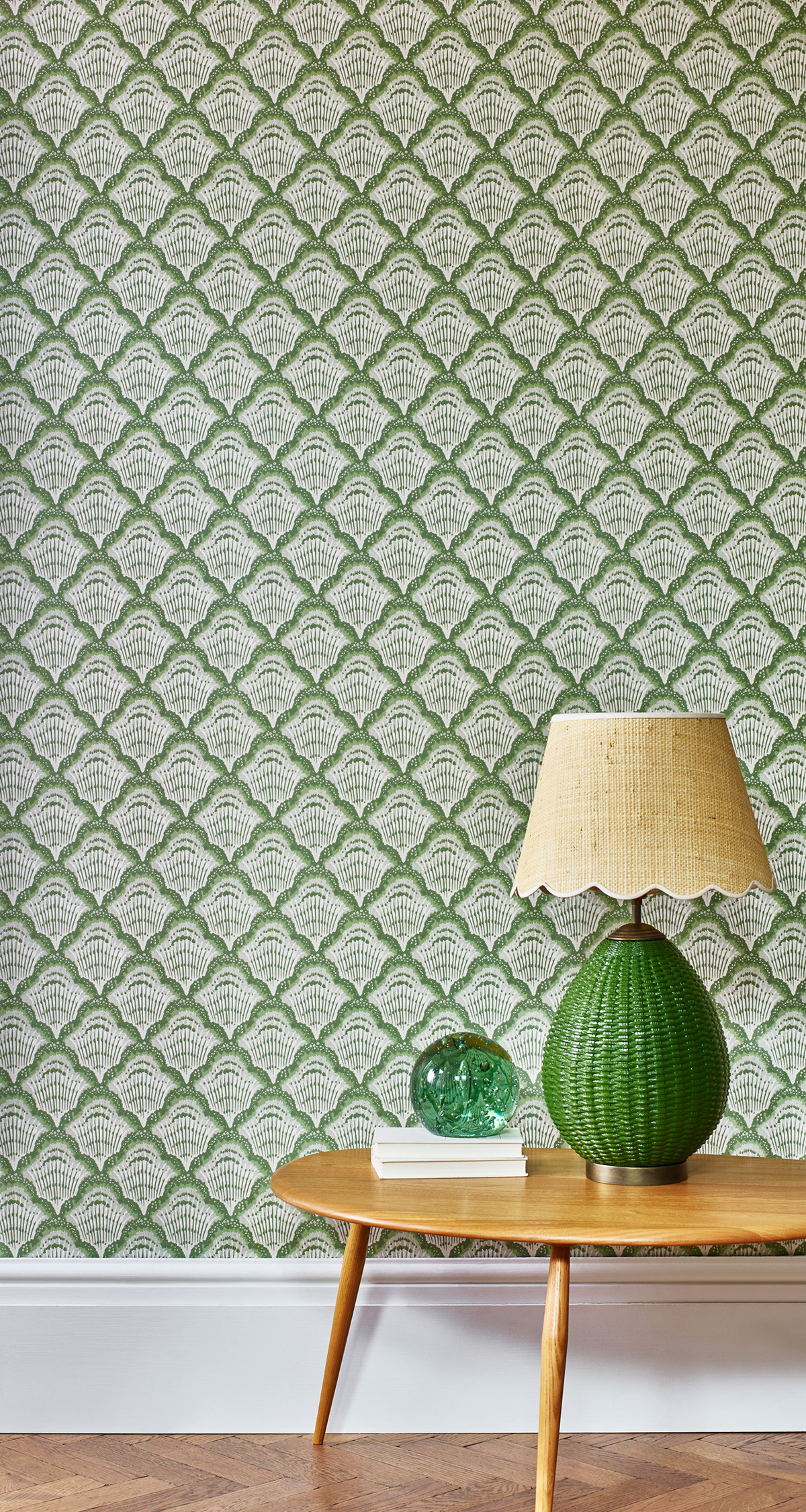 Papier peint Marin Calico Shell vert - V&A Decorative Papers II d'Initiales | Réf. INI-2412-179-02