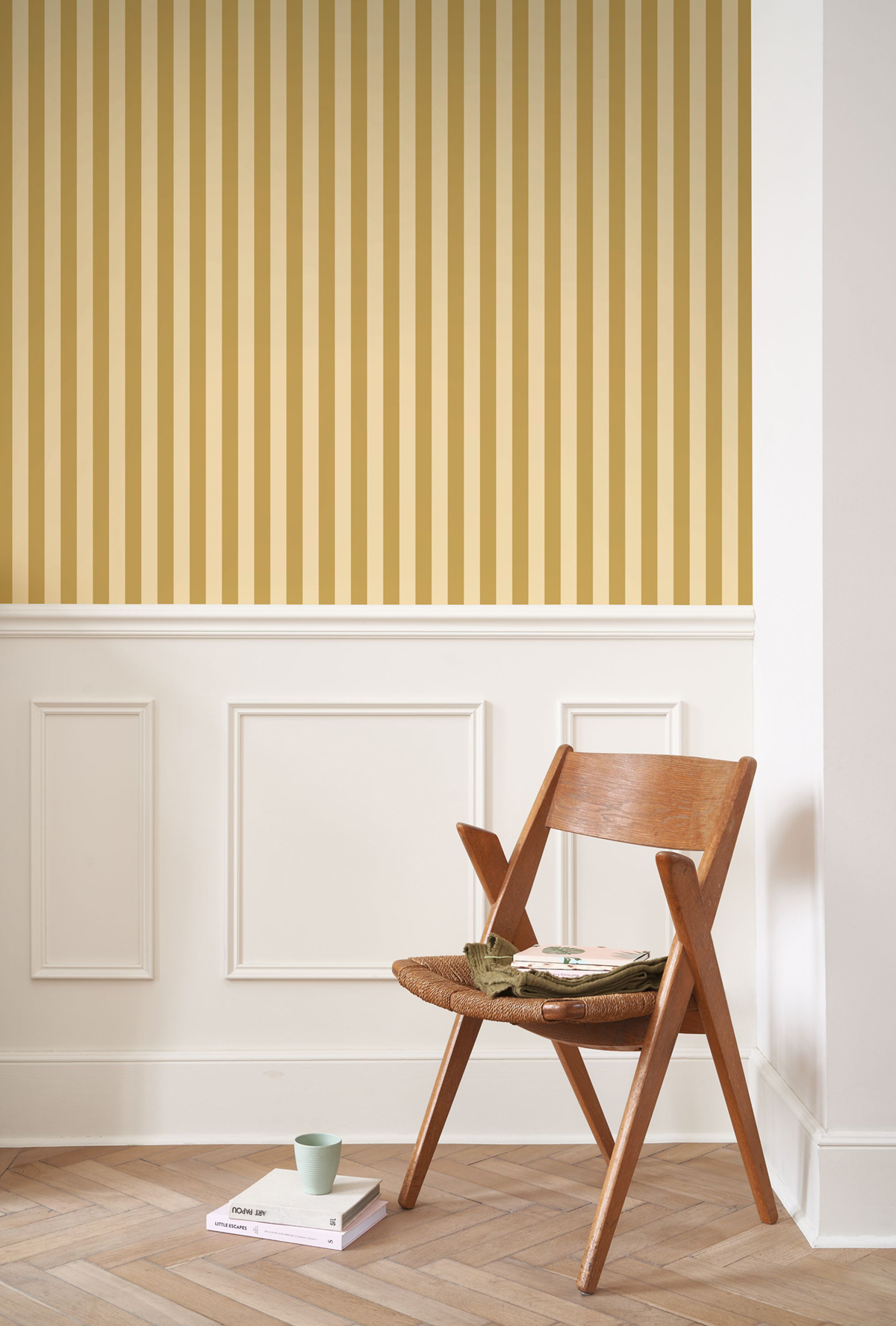 Papier peint Rayure Mate Elizabeth jaune moutarde - Heritage de Casadéco | Réf. HETA201241777