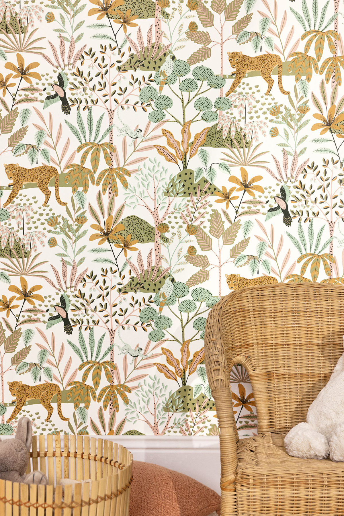 Papier peint Jungle Animaux Jane vert rose - Let's Go Girls! de Casélio AMB2 | Réf. LGG104480767