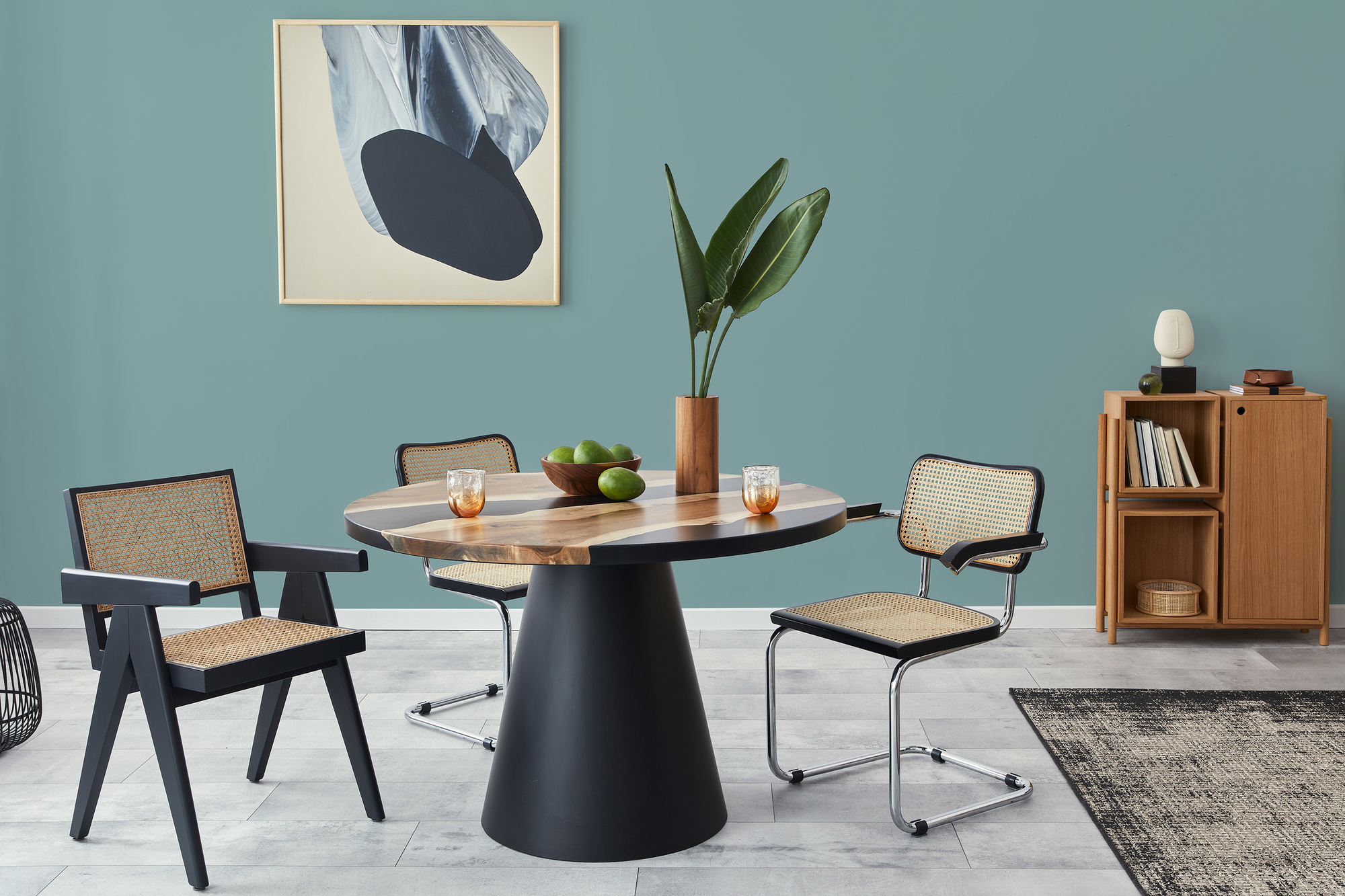 Photo numéro 2 d'une pièce avec un mur peint avec la peinture  Puro bleu, vert bluish petrol - c3010