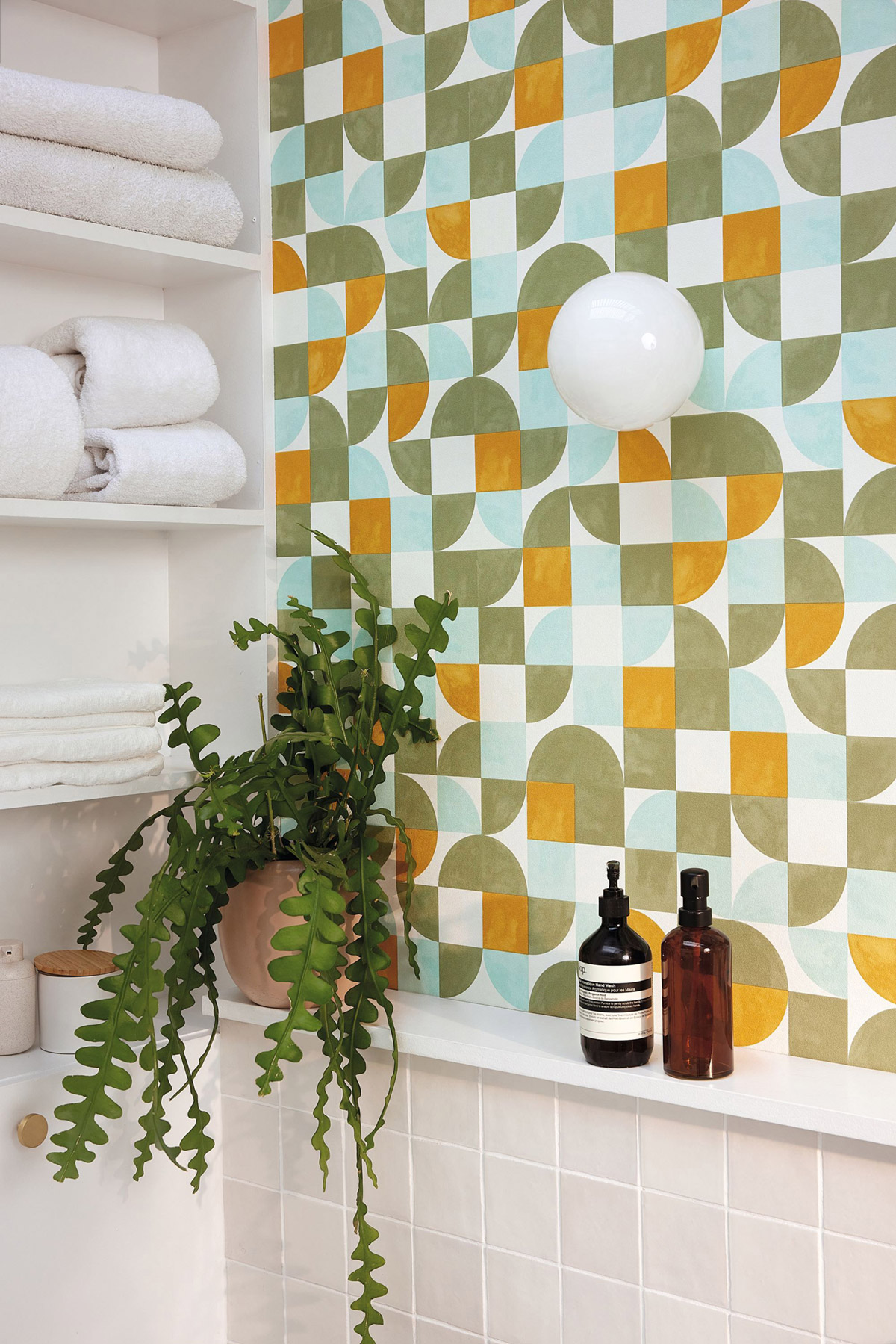 Papier peint Forme Rétro Happiness kaki curry - Green Life 2 de Casélio | Réf. GNL2105360387