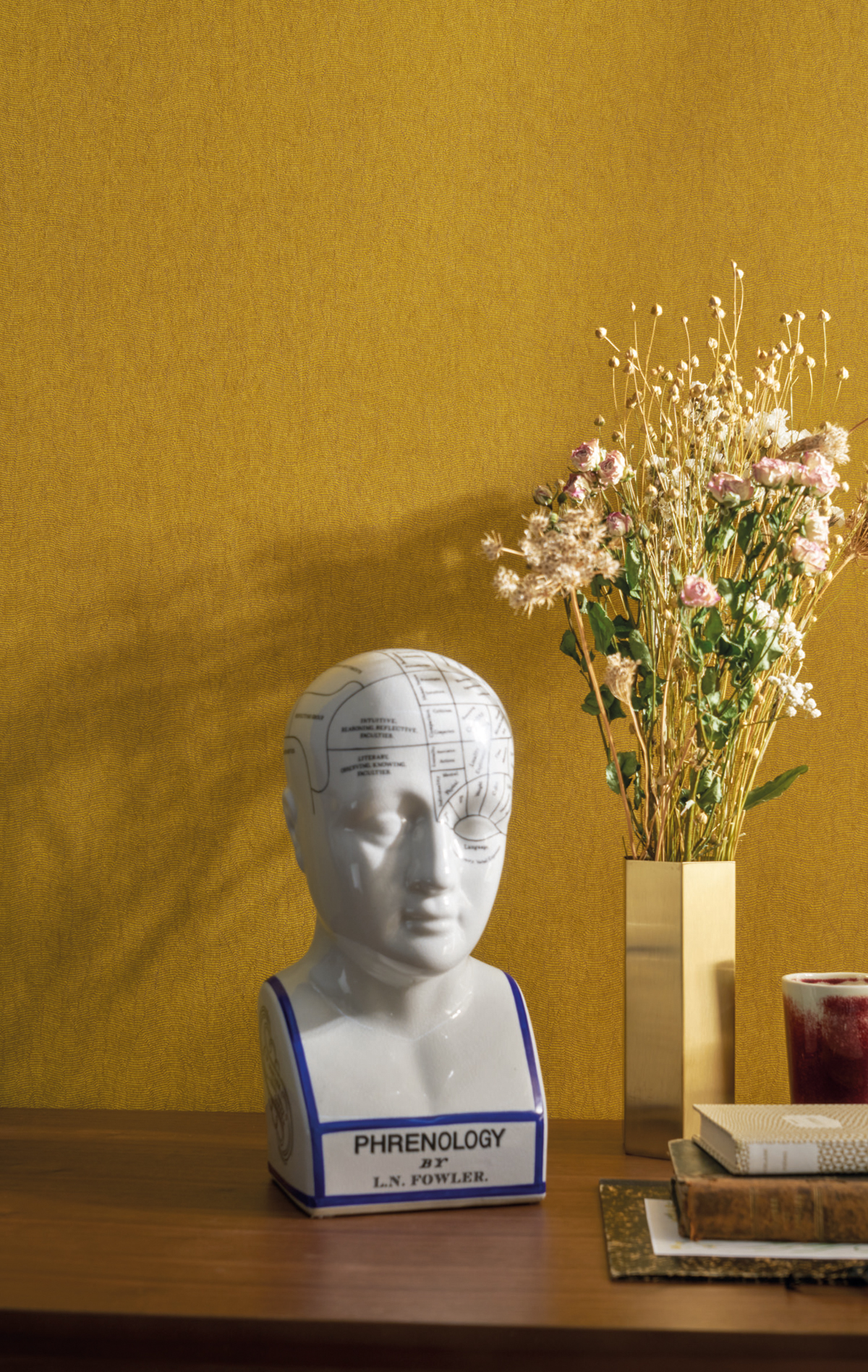 Papier peint Faux uni Gallant jaune curry - Blossom de Casamance AMB | Réf. CAS-72342272