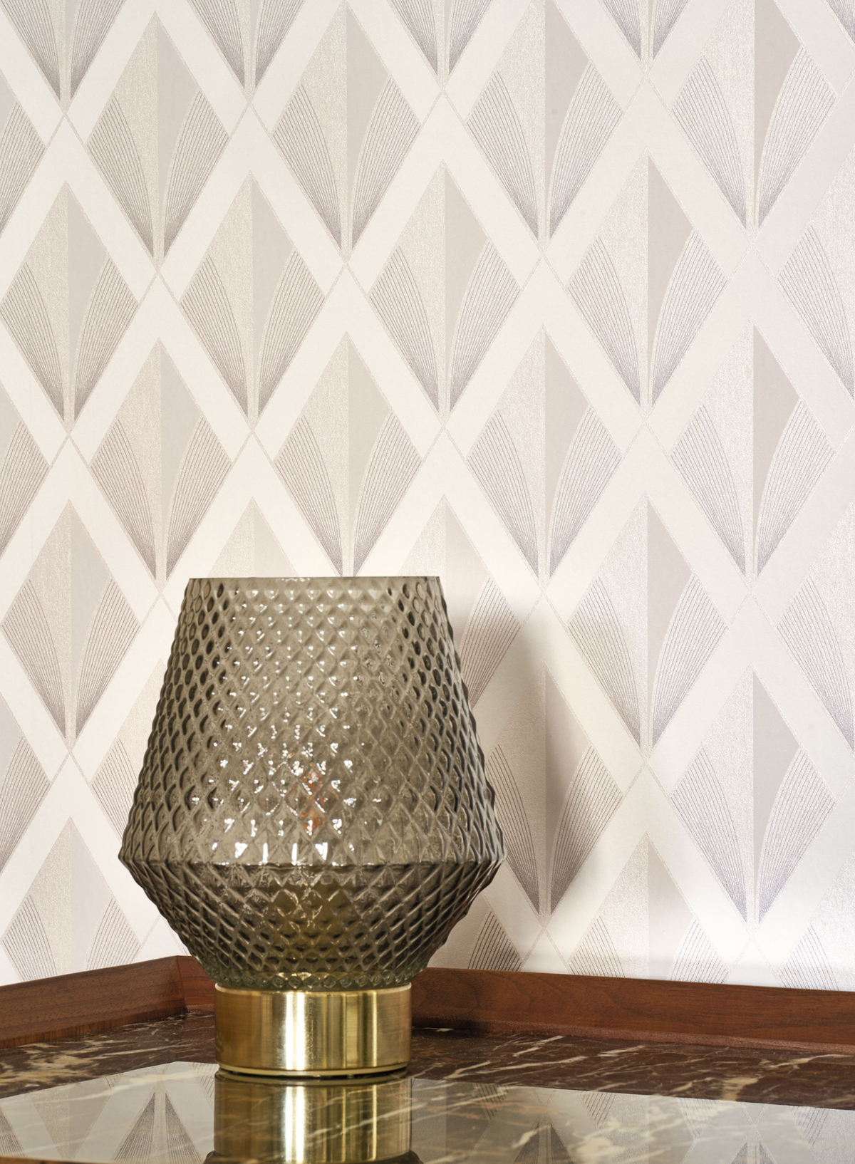 Papier peint Losange Art Déco Chrysler blanc nacré - Twenties de Casadéco AMB2 | Réf. TWNT88670222