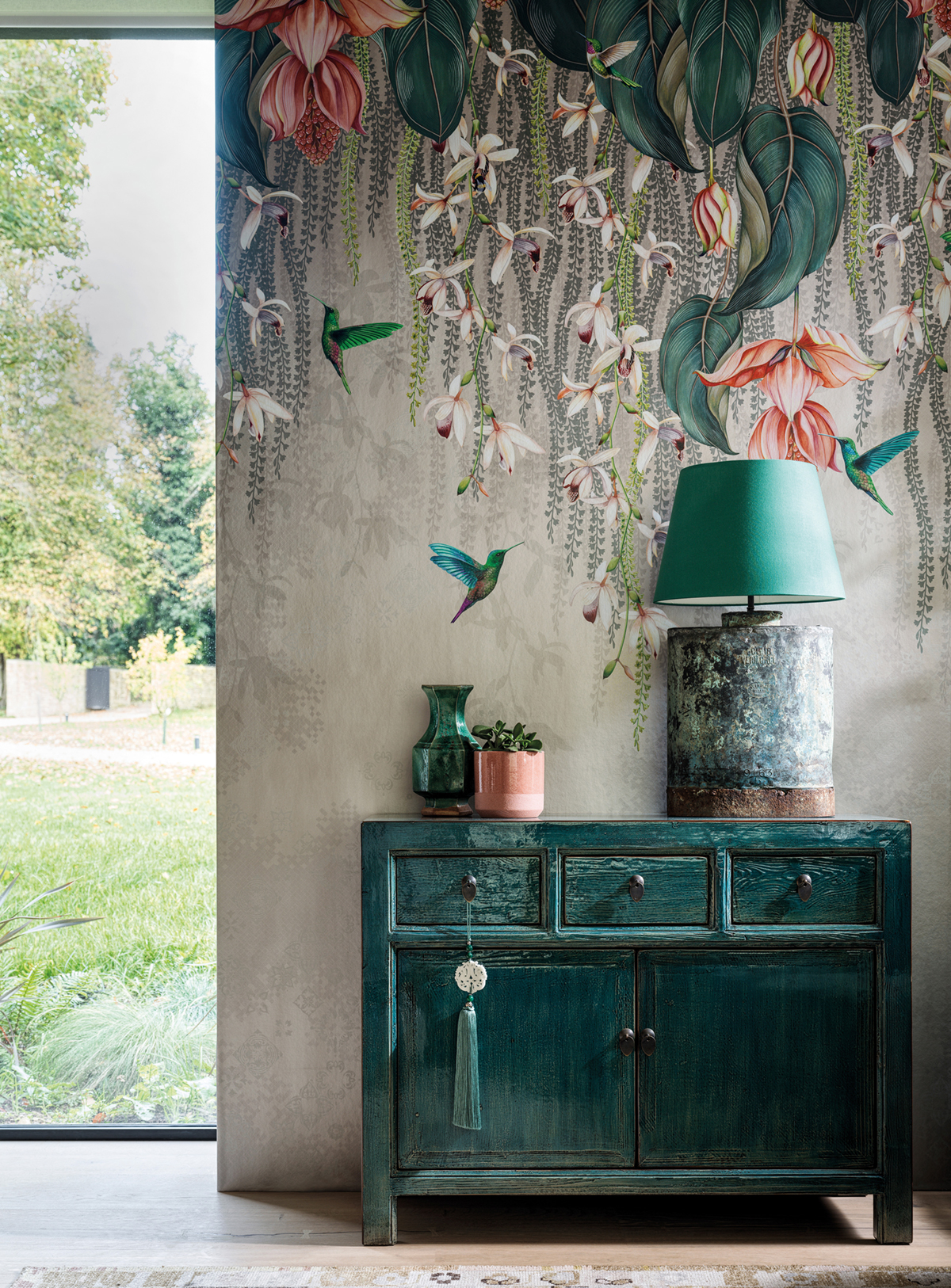 Papier peint panoramique Fleurs Trailing Orchid argenté - Ananda d'Osborne & Little | Réf. OSB-W8037-01