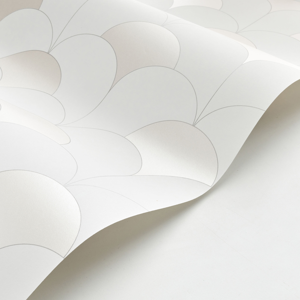 Papier peint Géométrique Art Déco Théâtre blanc nacré - Twenties de Casadéco AMBV | Réf. TWNT88680220