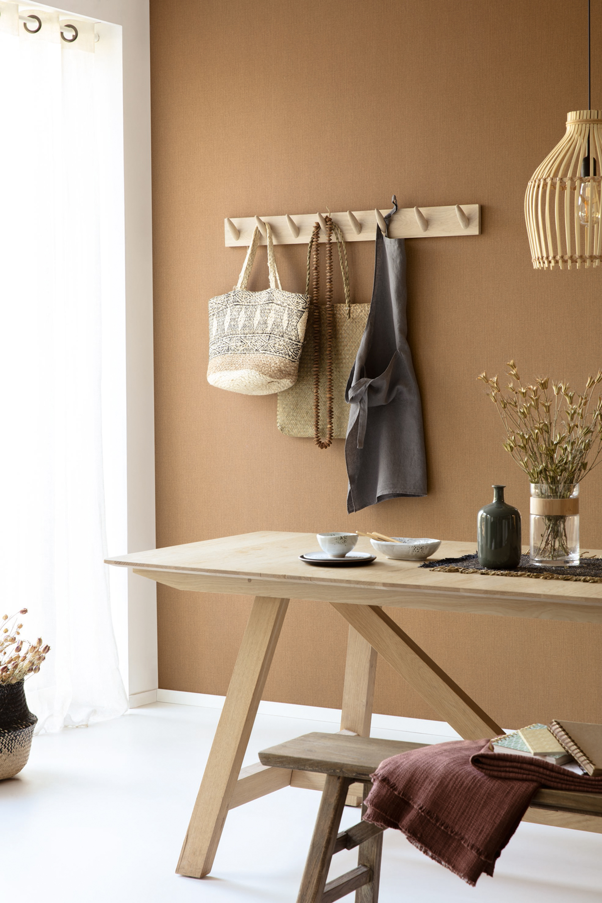 Papier peint Uni Natté Camel - Natté de Casélio | Réf. NAE101562320