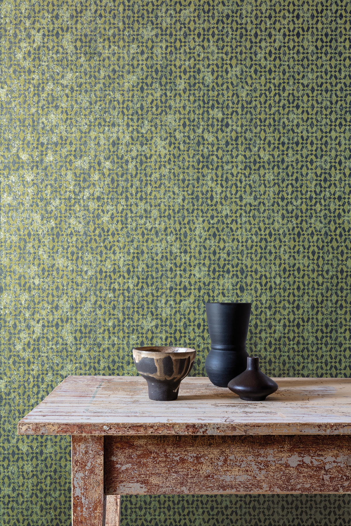 Papier peint Losange Ethnique Ada vert noir métallisé - Havana de Masureel | Réf. MAS-HAV502