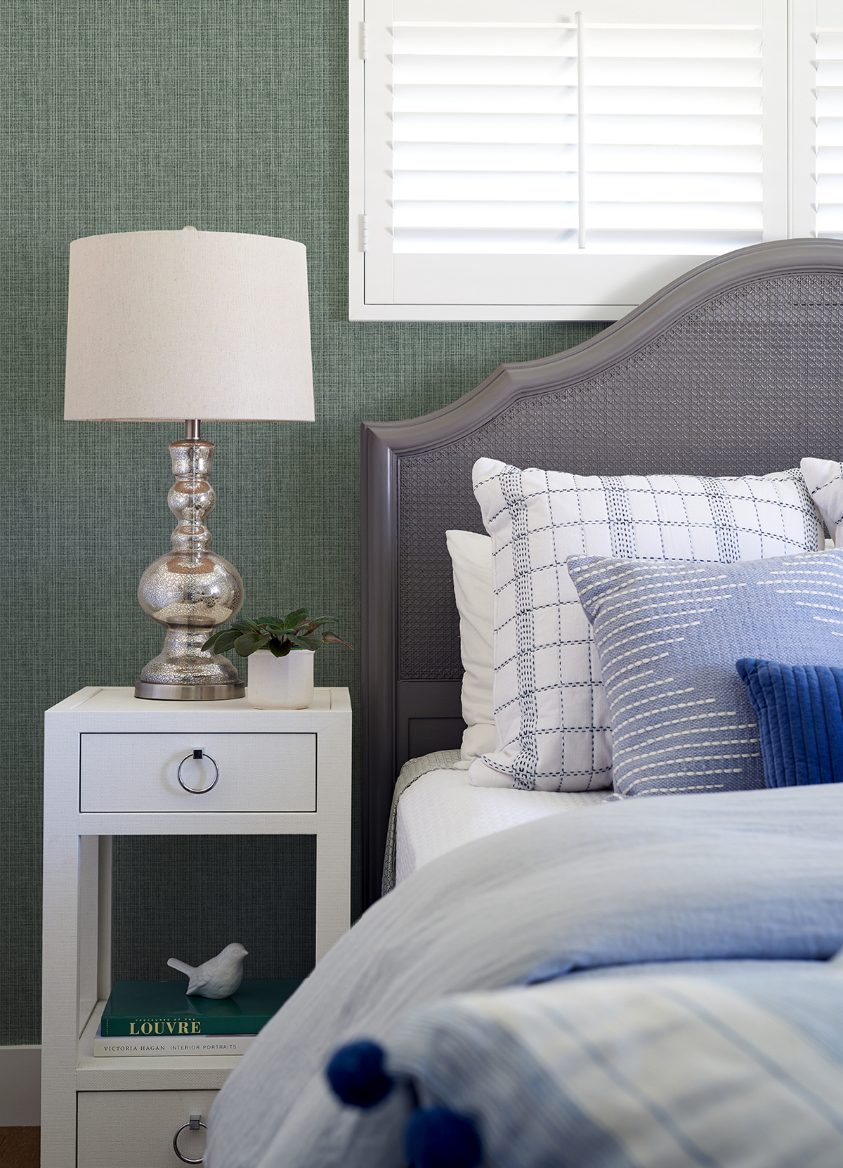 Papier peint Faux Uni Moucheté Kantera vert sapin - Delicatesse de Lutèce | Réf. LTC-FD26833