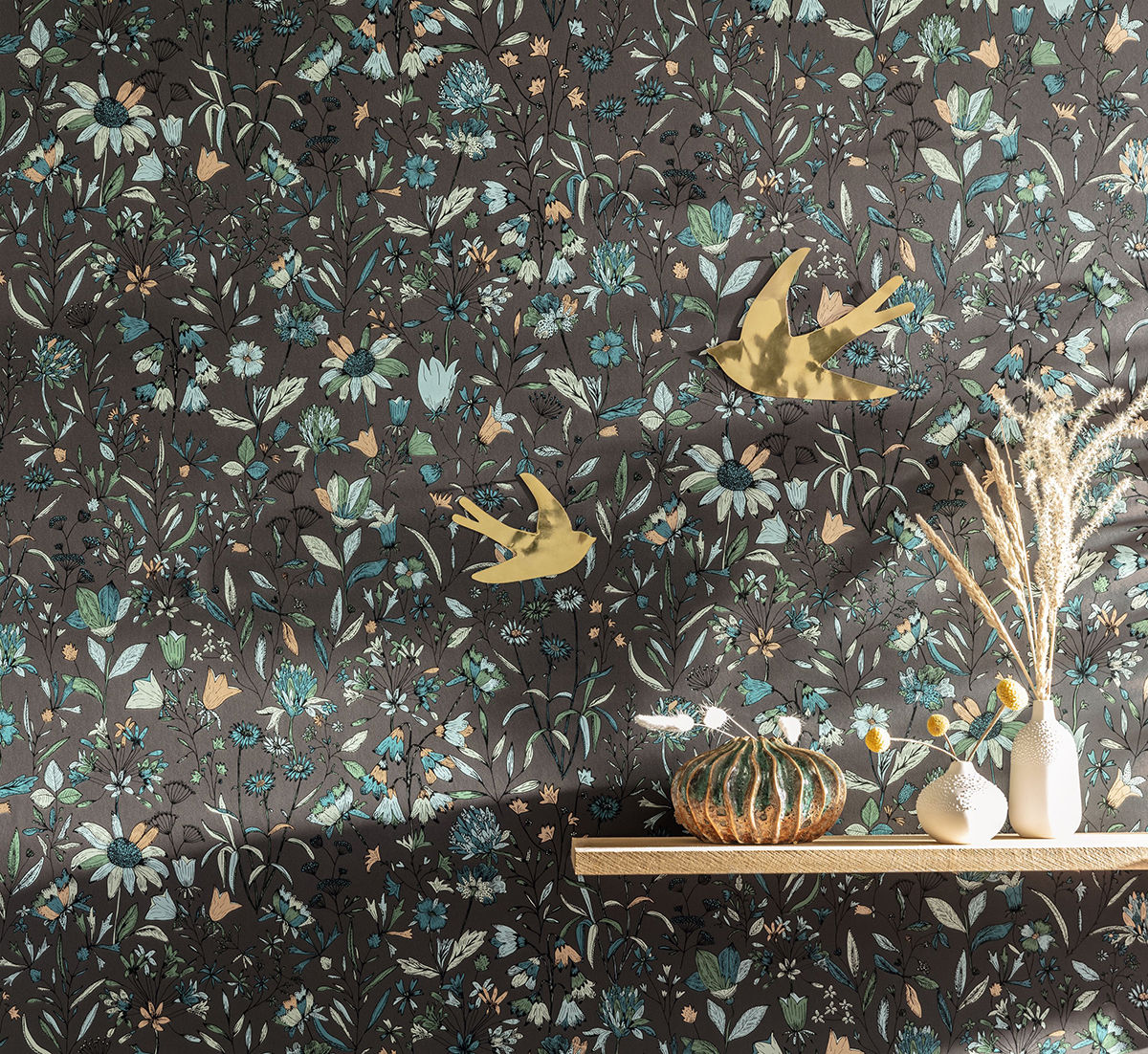 Papier peint Fleur Jardin de Giverny bleu anthracite - Nos Gravures de Casélio | Réf. NGR103009655