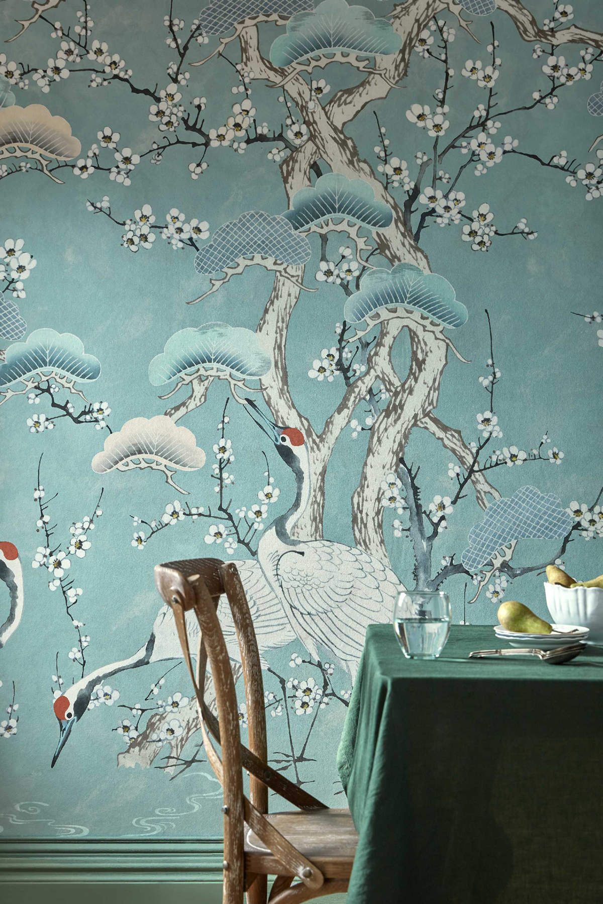 Papier peint panoramique Oiseau Grue Kyoto Blossom bleu - V&A Decorative Papers d'Initiales | Réf. INI-31117403