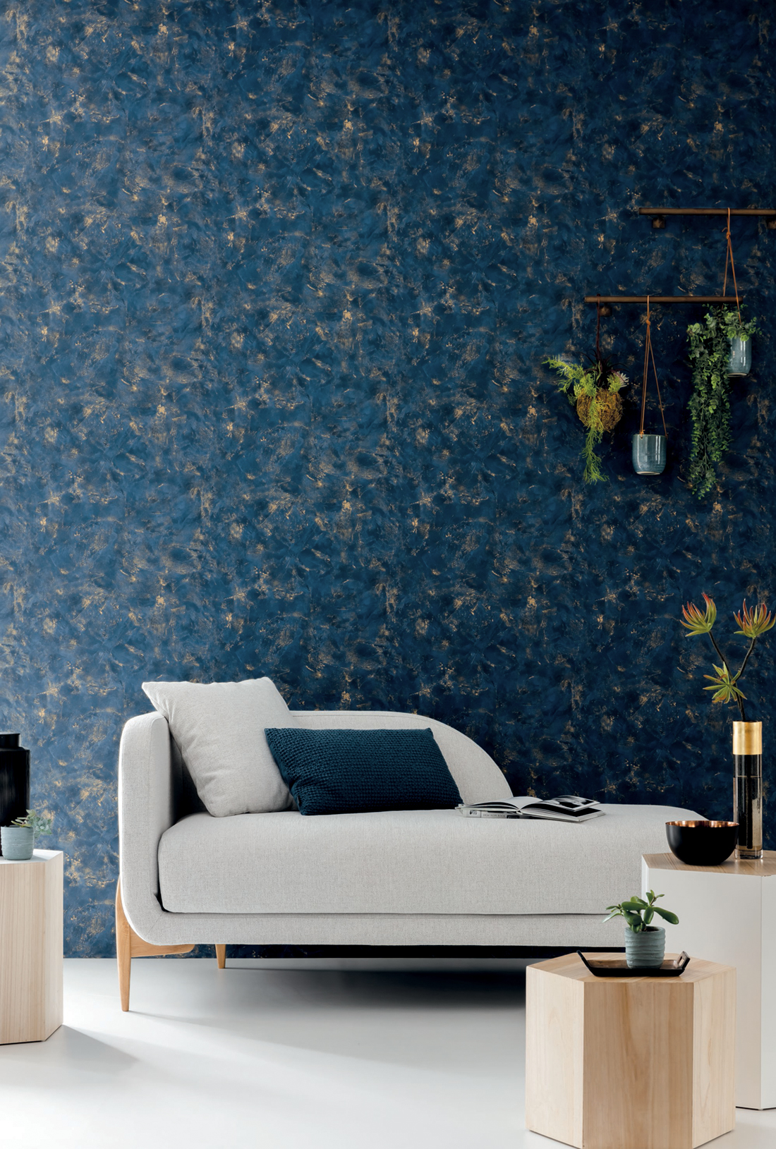 Papier peint Effet béton bleu marine or - Patine de Casélio | Réf. PAI100226520